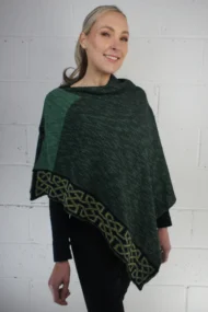Pine Ballater Shawl