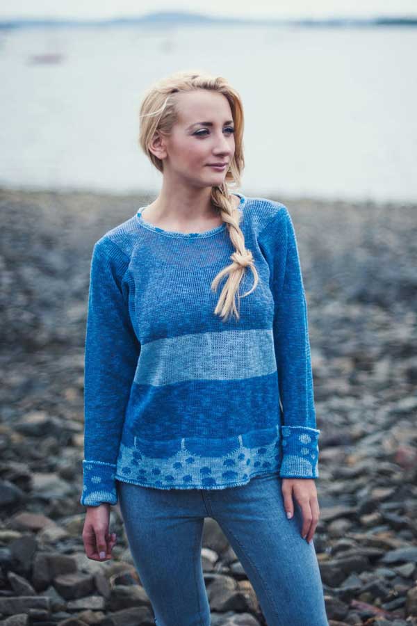 sky dot top