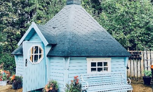 The Kindness & Co candle hut!