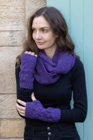 Dariana Islay Snood & Hand Warmers
