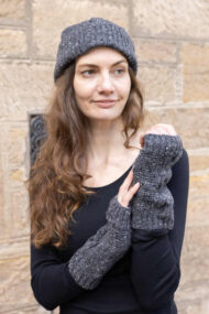 Unshin Islay Hat & Hand Warmers