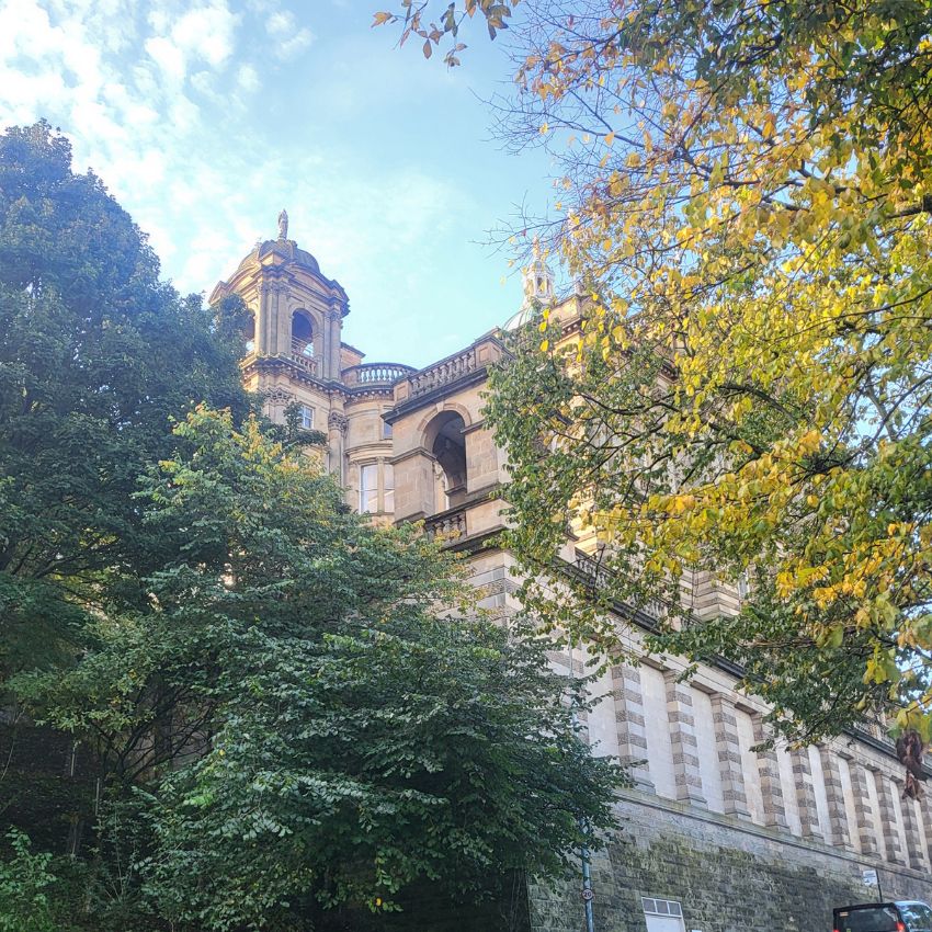 Visit the Edinburgh Mound
