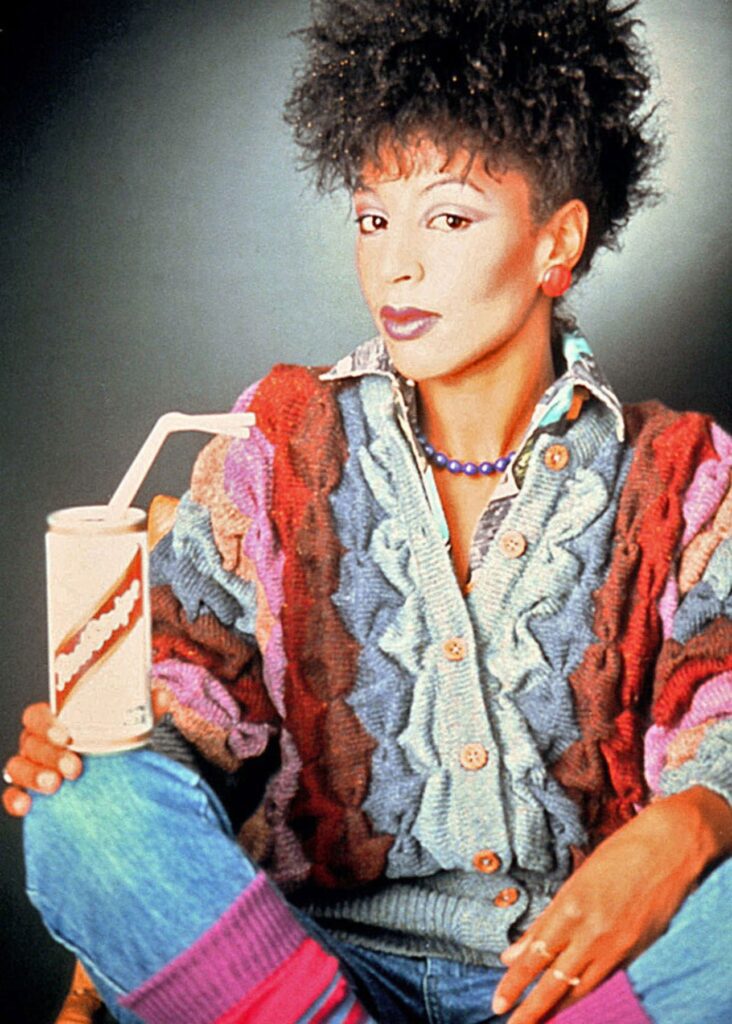 Sheila in Harlequin Cardigan by David Darling i Photo retrospective blog 1286 x 1800